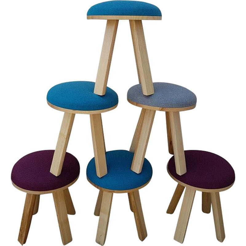 Vintage set of 8 "Buzzy Milk" stools by Alain Gilles