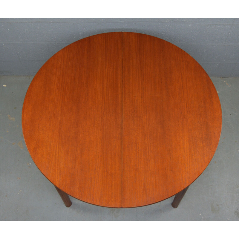 Vintage round dinning table by Mcintosh, 1970s