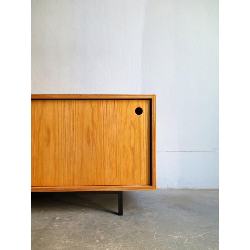 Vintage low sideboard in oak and metel