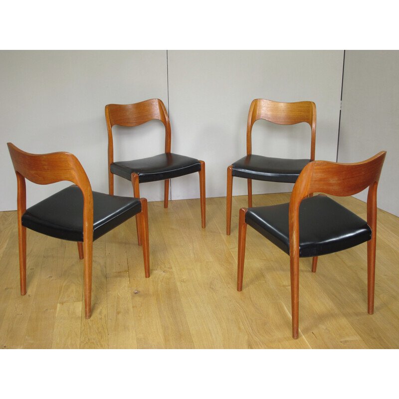Set of 4 vintage chairs model 71, Niels O. MOLLER - 1960s