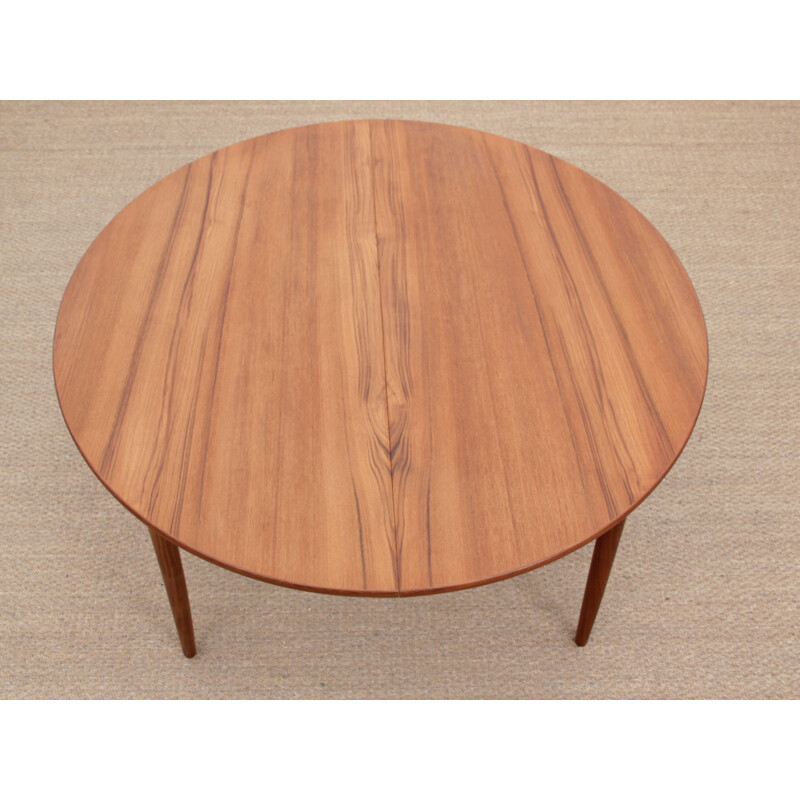 Table à repas vintage scandinave ronde en teck à rallonge, 1960