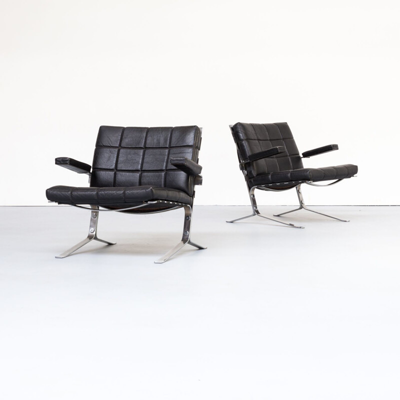Pair of 2 "joker" armchairs by Oliver Mourgue, 1950s