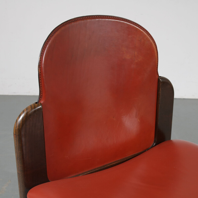 Set of 4 dining chairs in leather, Italy 1970