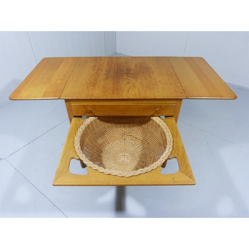 Table à couture vintage en chêne, Hans WEGNER - 1950