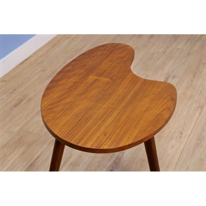 Danish kidney-shaped sidetable in teak, 1960