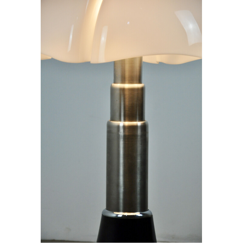 Pipistrello vintage table lamp by Gae Aulenti for Martinelli Luce, 1960s