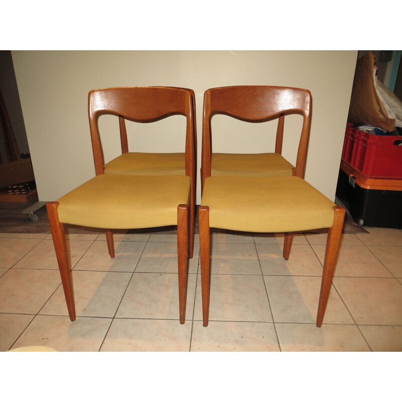 Set of 4 vintage danish teak chairs, 1960s