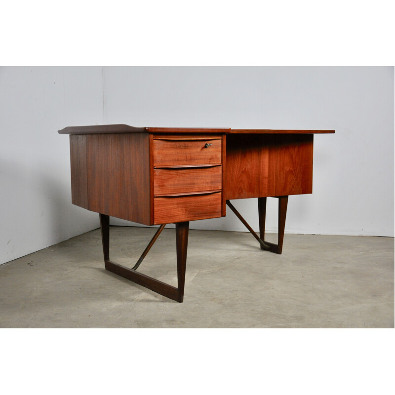 Boomerang vintage desk by Peter Løvig Nielsen for Løvig, 1950s