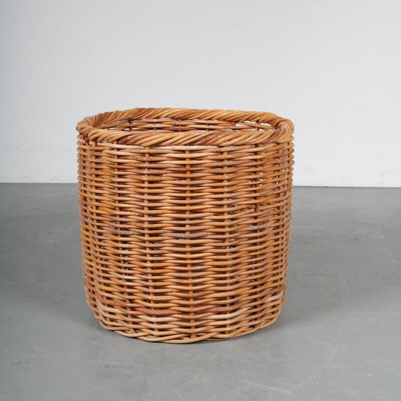 Vintage large wicker basket 1950