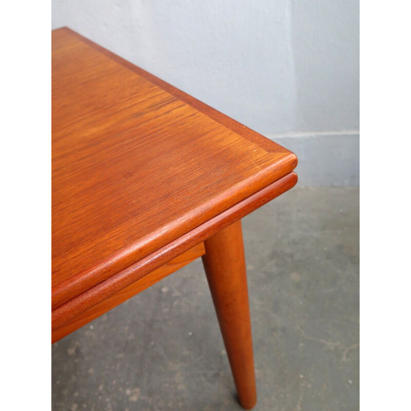 Vintage danish extendable dinning table in teakwood, 1960s