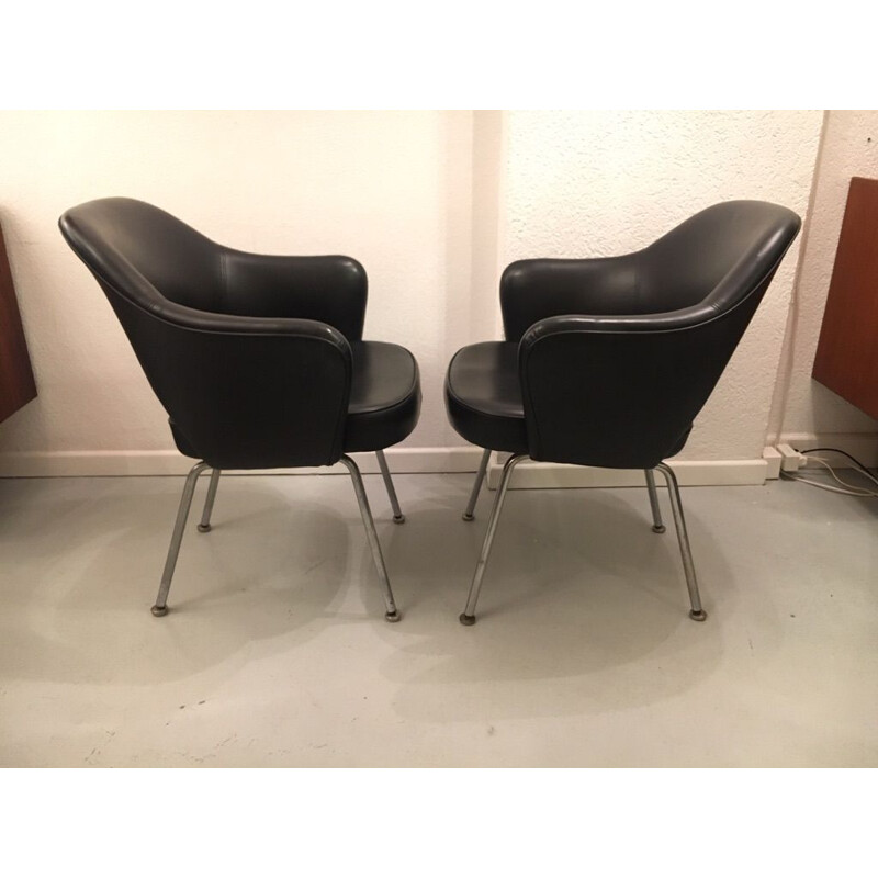 Vintage pair of armchairs by Eero Saarinen for Knoll, 1960