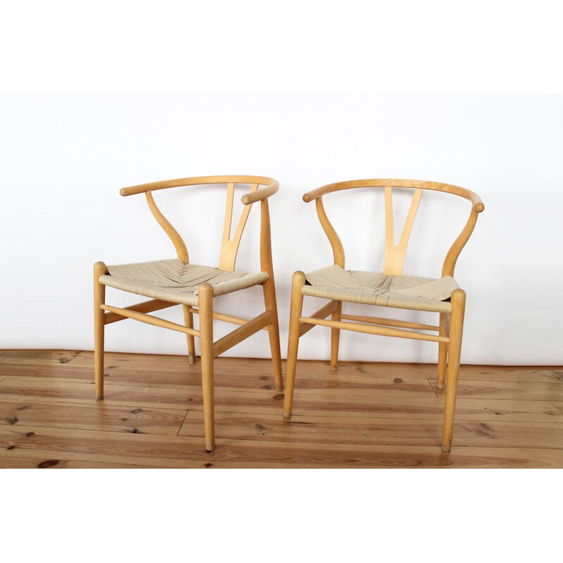 Carl Hansen & Son pair of Wishbone chairs, Hans J. WEGNER - 1940s