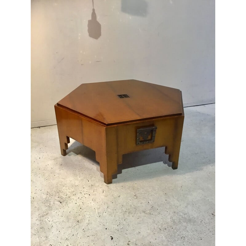 Vintage achthoekige houten salontafel van Roche Bobois, 1980