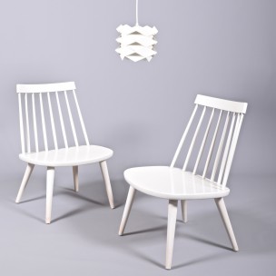 StolAB pair of Sibbo white armchairs, Yngve EKSTROM - 1950s