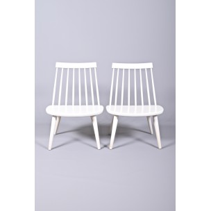 StolAB pair of Sibbo white armchairs, Yngve EKSTROM - 1950s