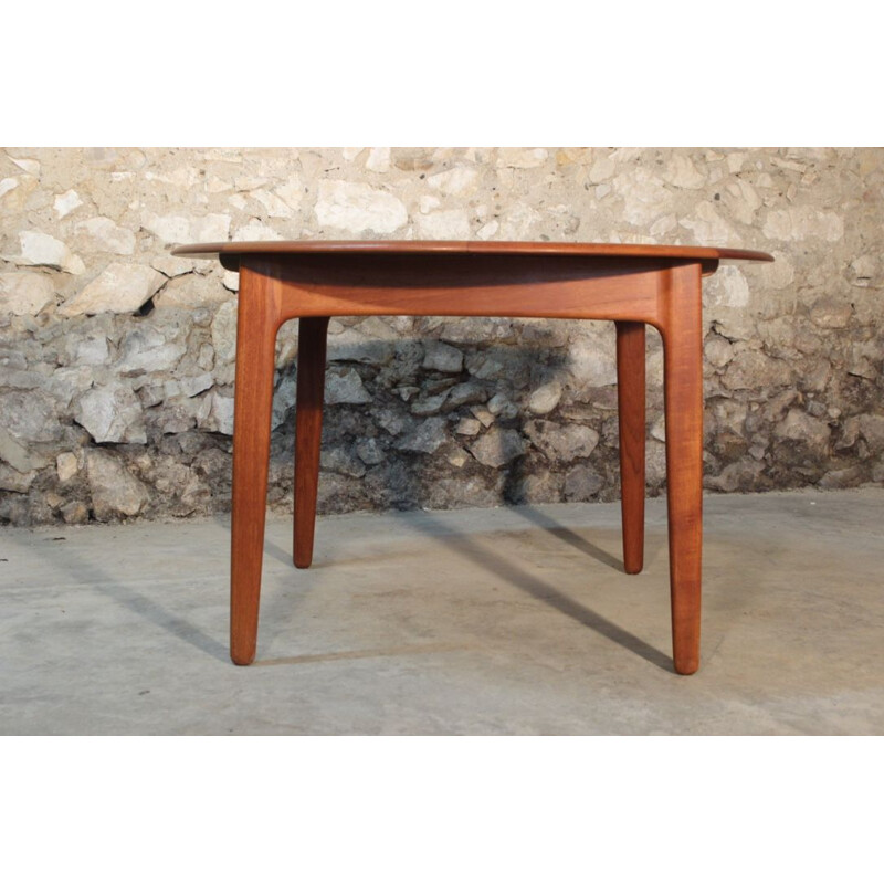 Expandable scandinavian vintage teak dining table by Svend Aage Madsen for Knudsen & Son, 1960s