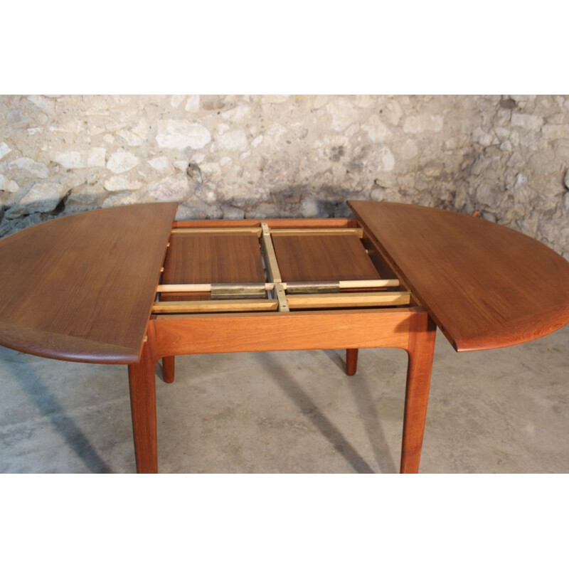 Expandable scandinavian vintage teak dining table by Svend Aage Madsen for Knudsen & Son, 1960s