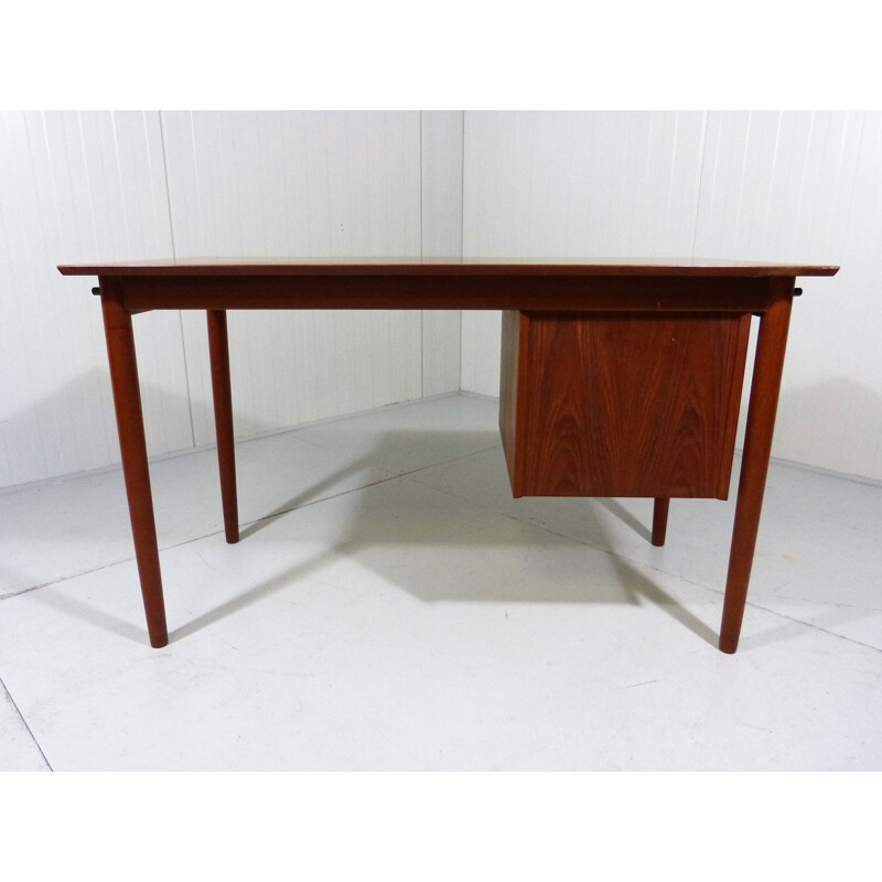 Vintage teak desk by Arne Vodder for Sigh & Søns Møbelfabrik, Denmark 1960s