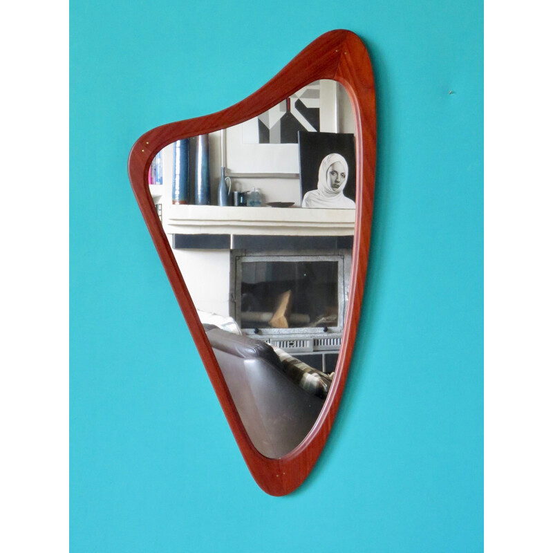 Miroir triangulaire vintage en Teck. Danemark 1960