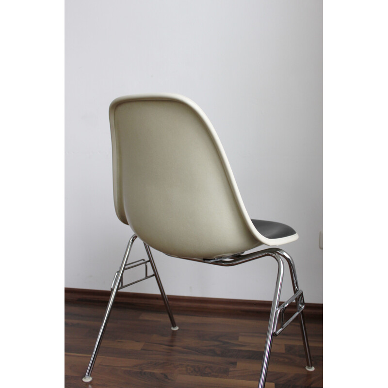 Set of 2 vintage Vitra DSS fibreglass chairs,  Herman Miller, 1960-70s