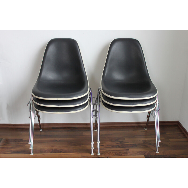 Set of 2 vintage Vitra DSS fibreglass chairs,  Herman Miller, 1960-70s