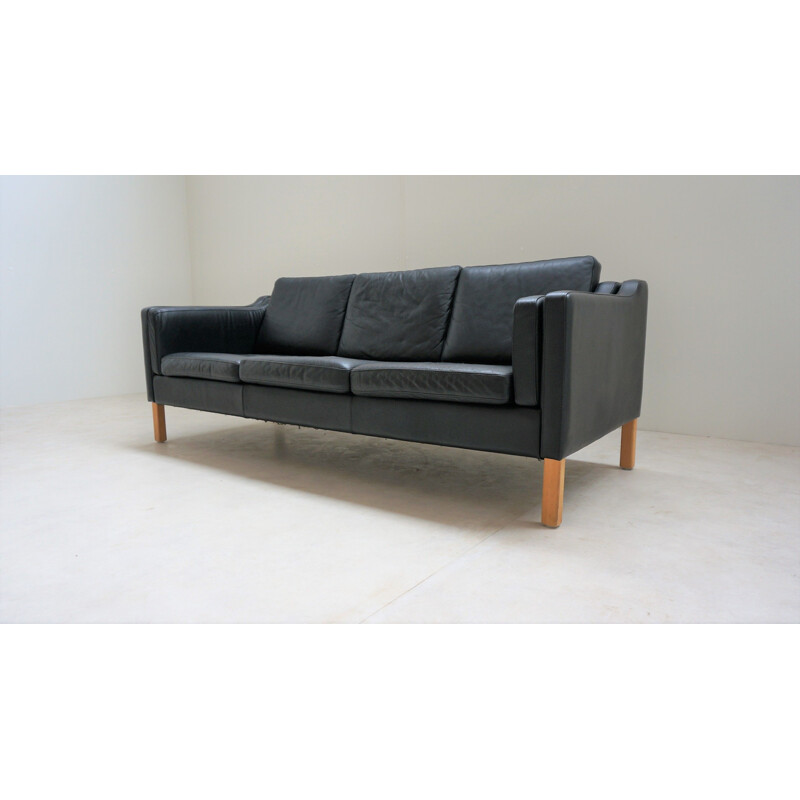 Vintage Scandinavian sofa in black leather 