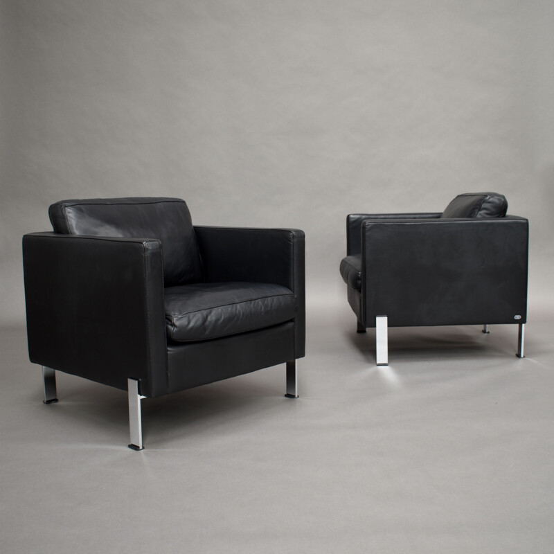 Paar vintage zwart lederen fauteuils van De Sede, Zwitserland 1970