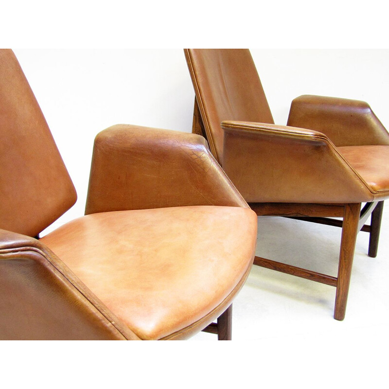 Pair of Danish "451" Lounge Chairs By Illum Wikkelsø