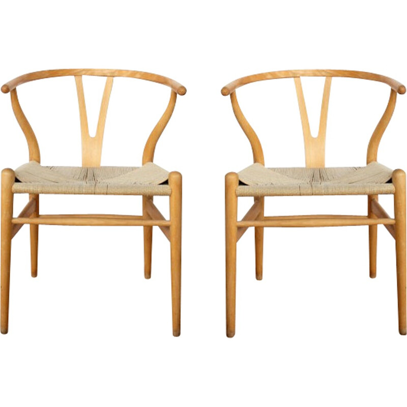 Carl Hansen & Son pair of Wishbone chairs, Hans J. WEGNER - 1940s