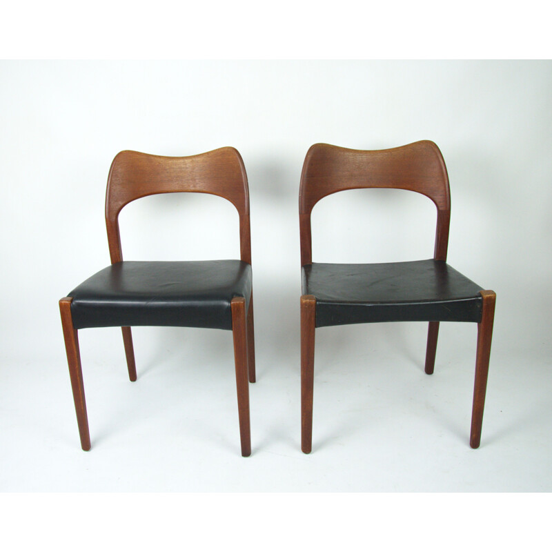 Ensemble de 2 chaises en teck vintage par Arne Hovmand Olsen pour Mogens Kold, 1960