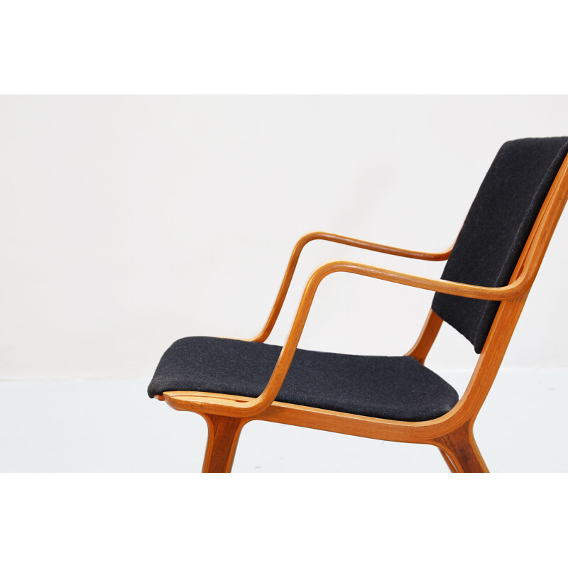 Set of 2 vintage armchairs by Peter Hvidt & Orla Mølgaard for Fritz Hansen, Denmark, 1960s