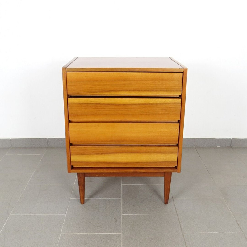 Little vintage chest of drawers