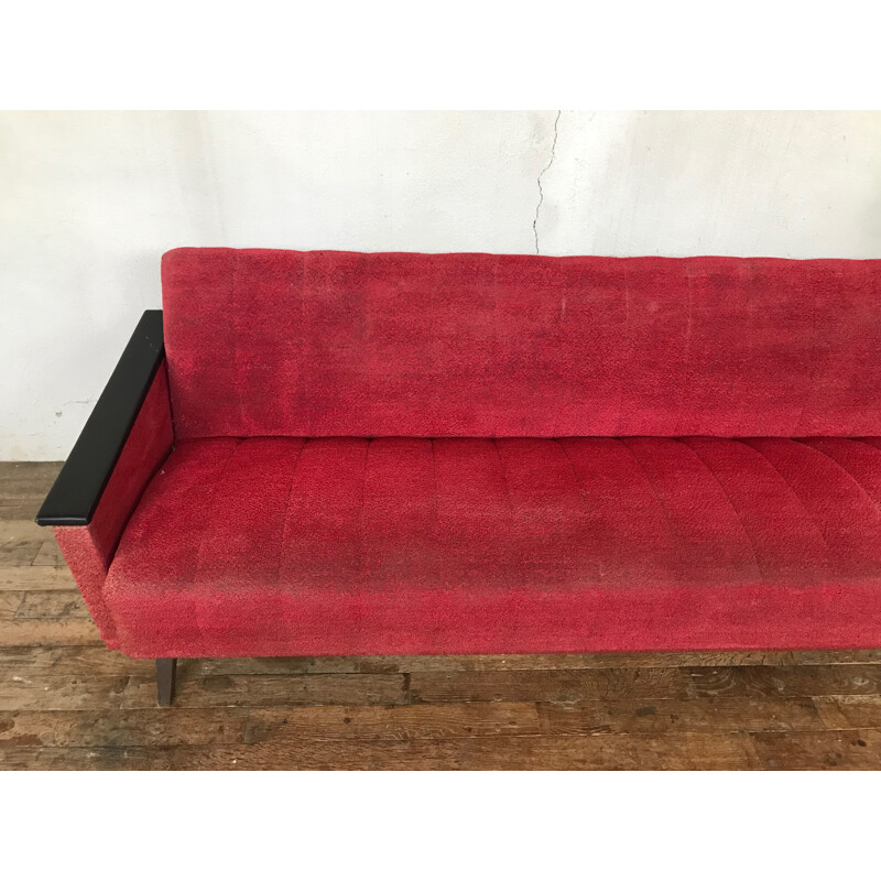 Canapé vintage rouge en tissu et bois, 1950-60