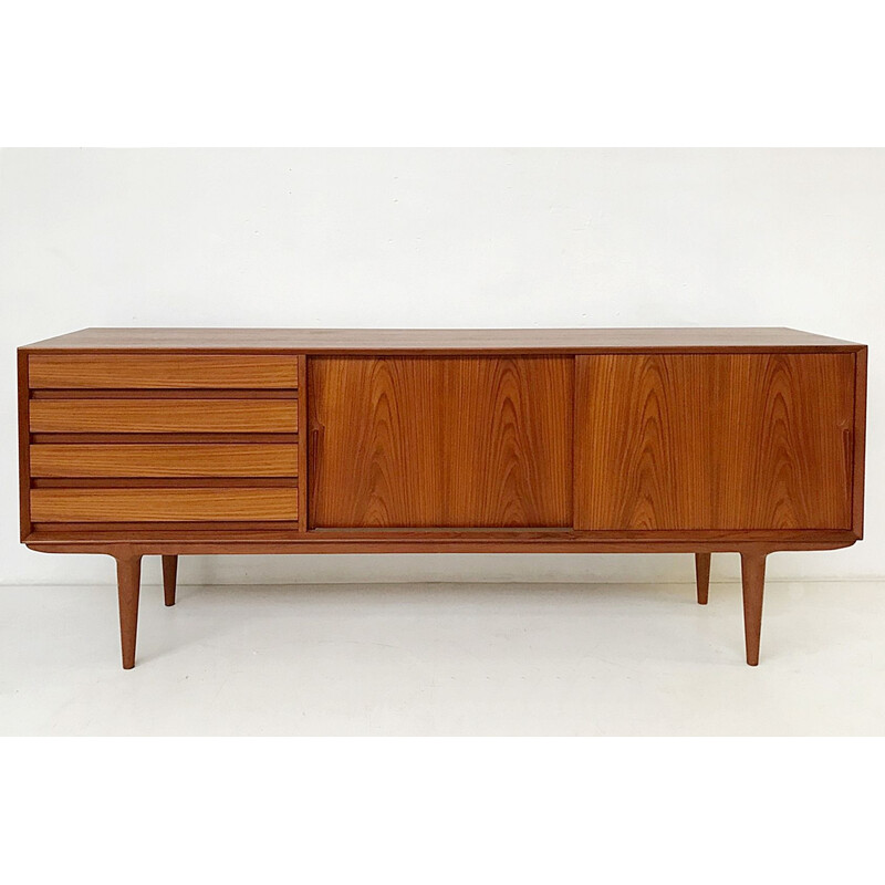 Vintage sideboard Model 18 in rosewood by Gunni Omann for Omann Jun, 1960s