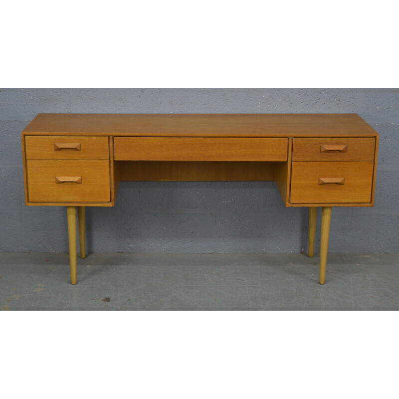 Vintage oak desk by John & Sylvia Reid from Stag Furniture, 1960s