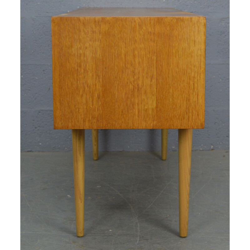 Bureau en chêne vintage par John et Sylvia Reid de Stag Furniture, 1960