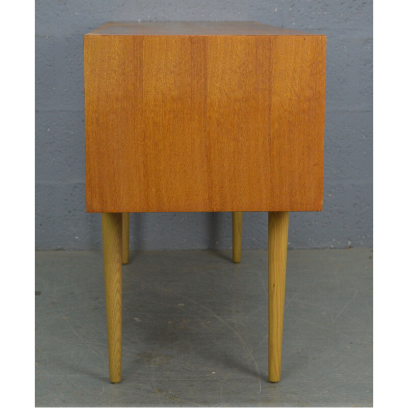 Vintage oak desk by John & Sylvia Reid from Stag Furniture, 1960s
