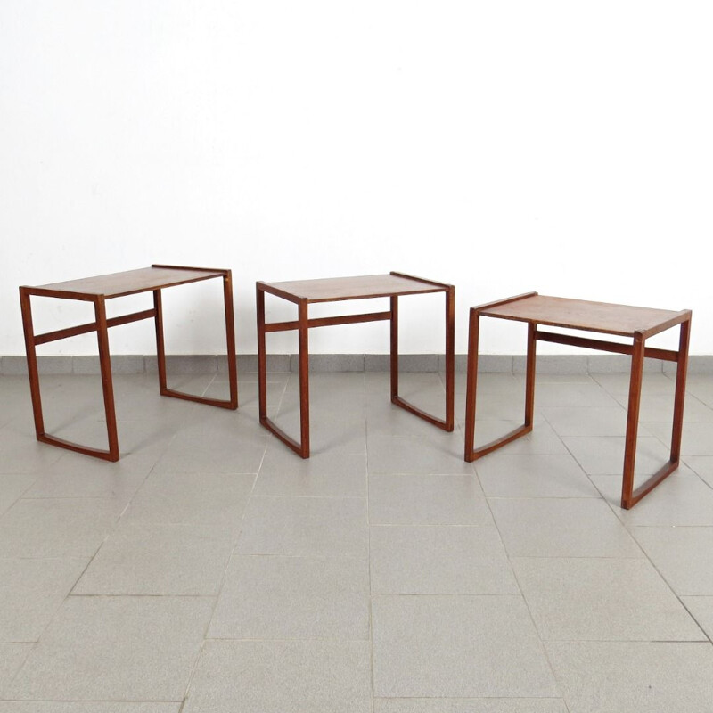 Vintage set of 3 tables gigogne, Czechoslovakia 1960