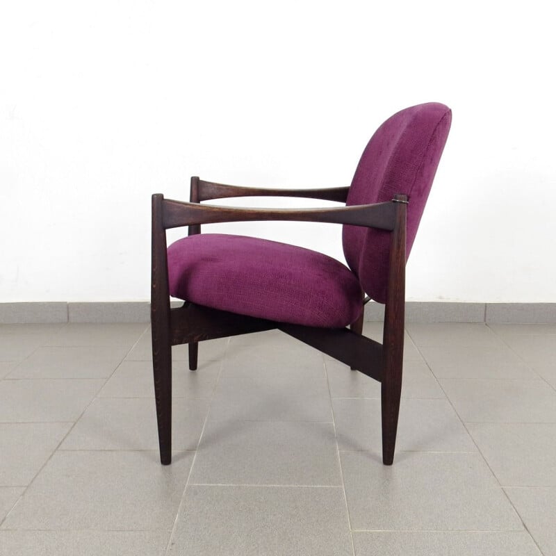 Vintage paarse fauteuil, Tsjechoslowakije 1960