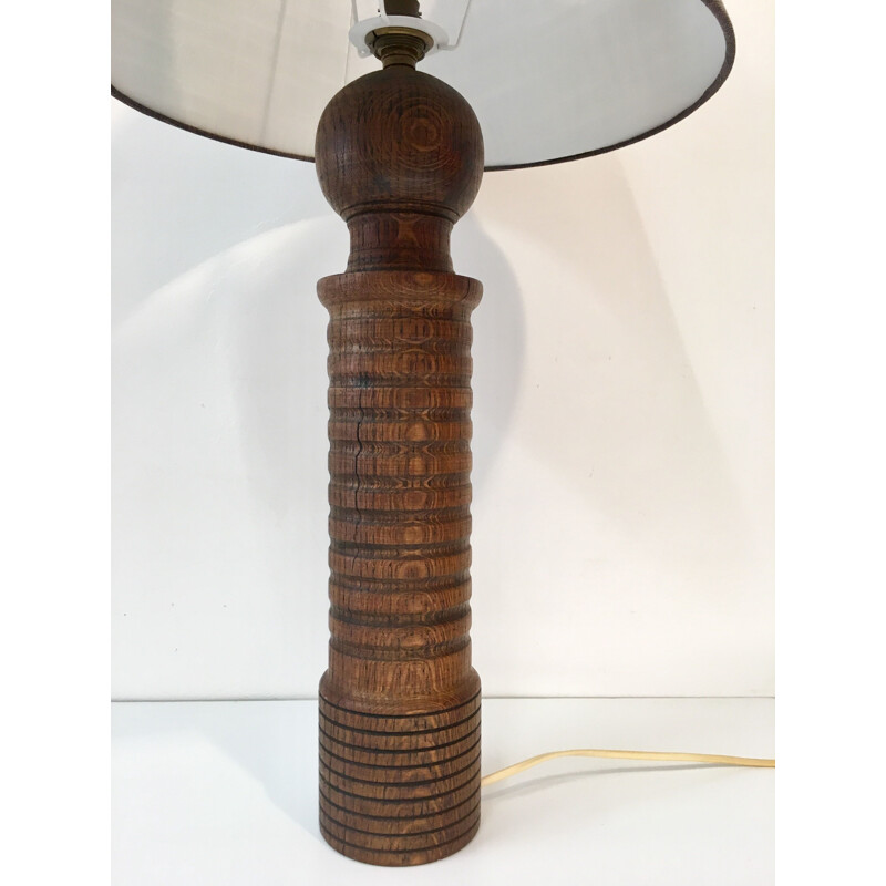 Vintage table lamp in oak and beige velvet foot