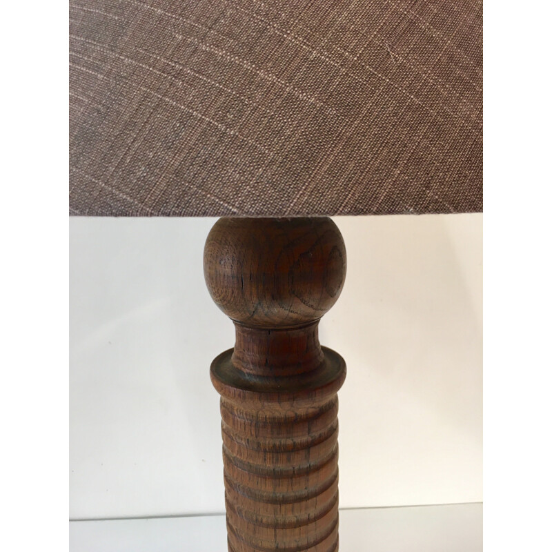 Vintage table lamp in oak and beige velvet foot