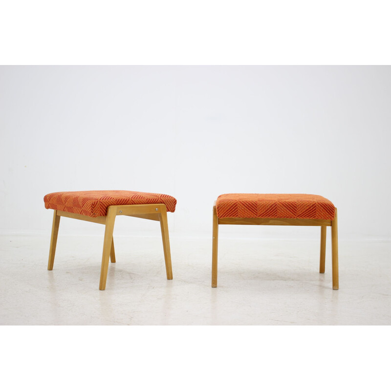 Vintage-Paar Sessel mit Hocker von Thon, 1970.