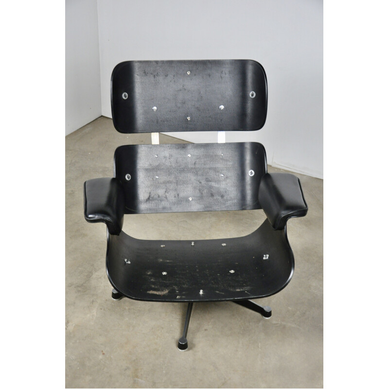 Vintage black leather desk armchair by Charles & Ray Eames, 1970s