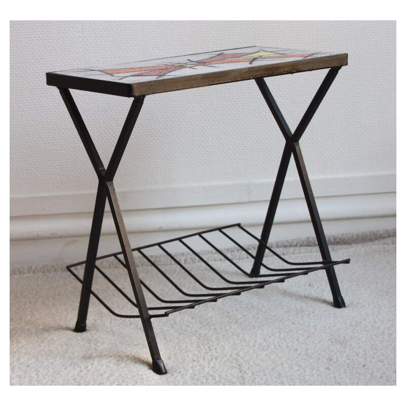 Petite table porte-revues vintage en métal et céramique - 1960