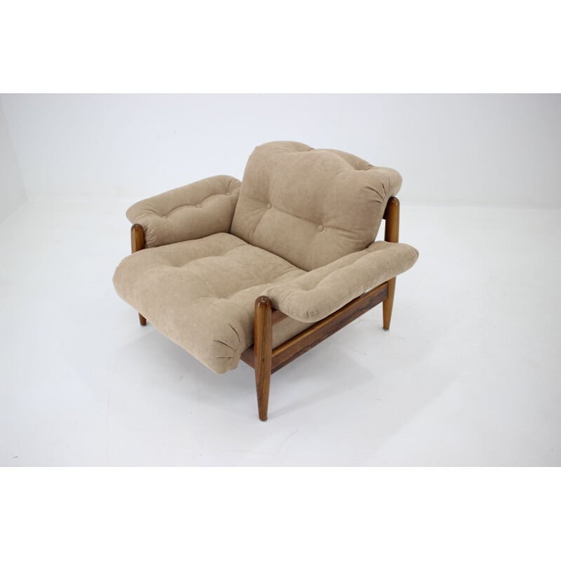 Set of vintage lounges in rosewood and upholstered with a beige fabric 1960