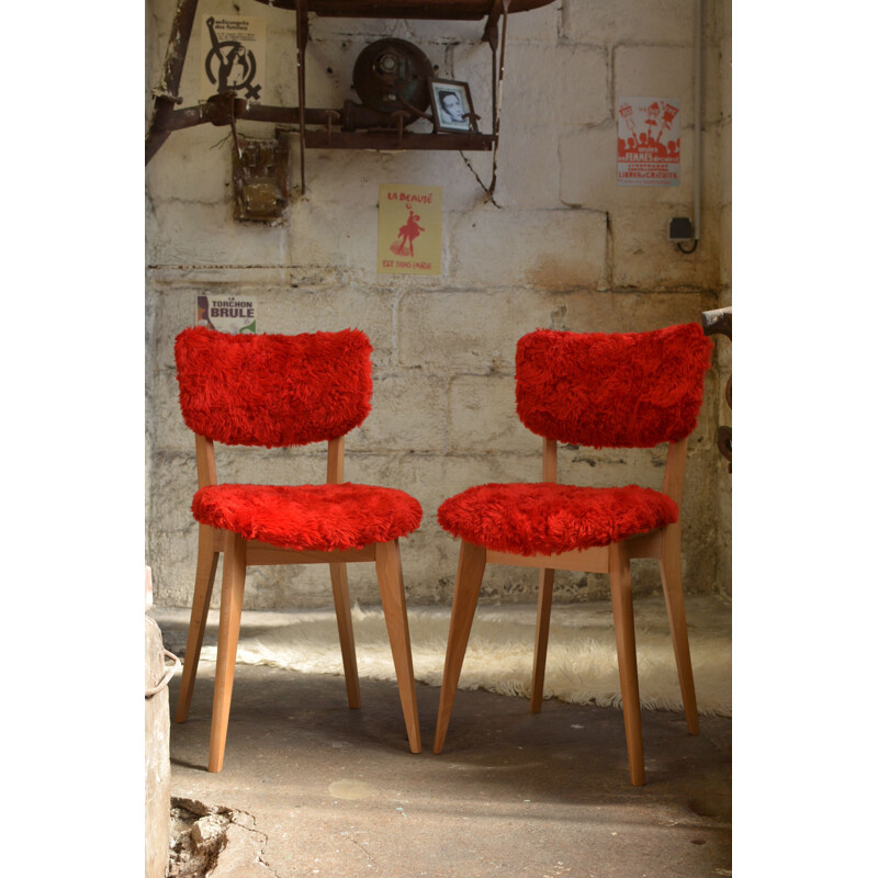 Ensemble de 2 chaises vintage en moumoute et bois de hêtre