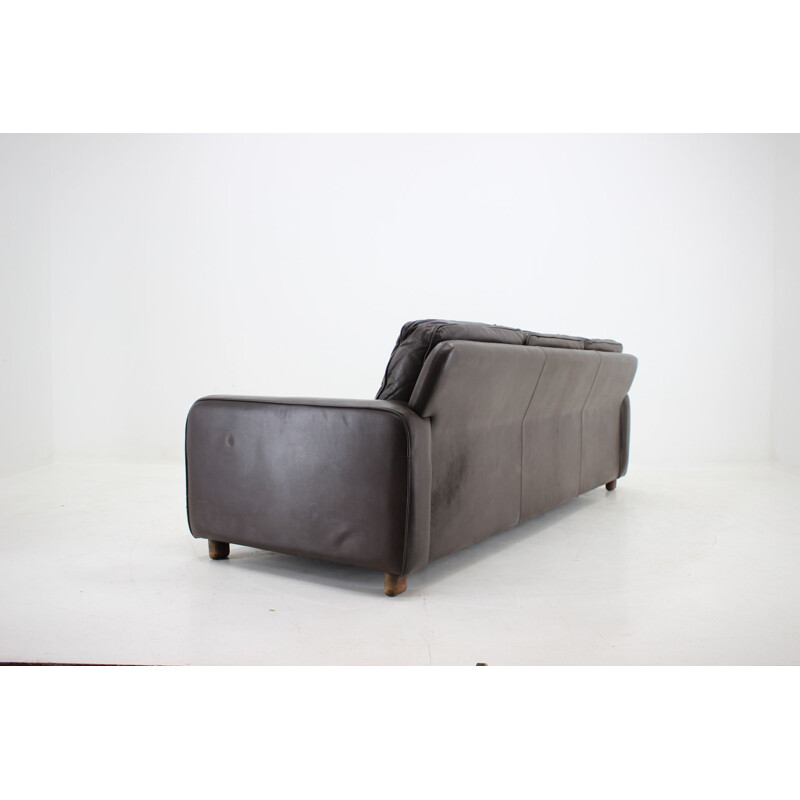 Vintage leather 3-Seather sofa by Georg Thams 1960