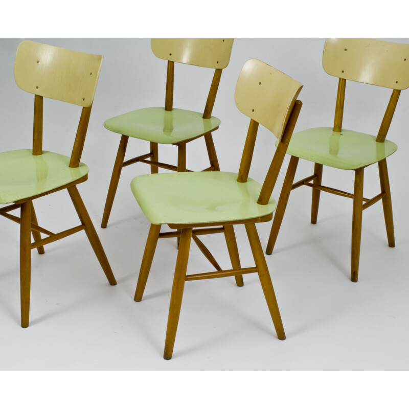 Ensemble de 4 chaises à repas en bois Ton vintage 1960