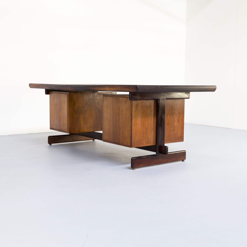 Vintage presidential executive rosewood office desk in the manor of Serge Rodrigues 1960