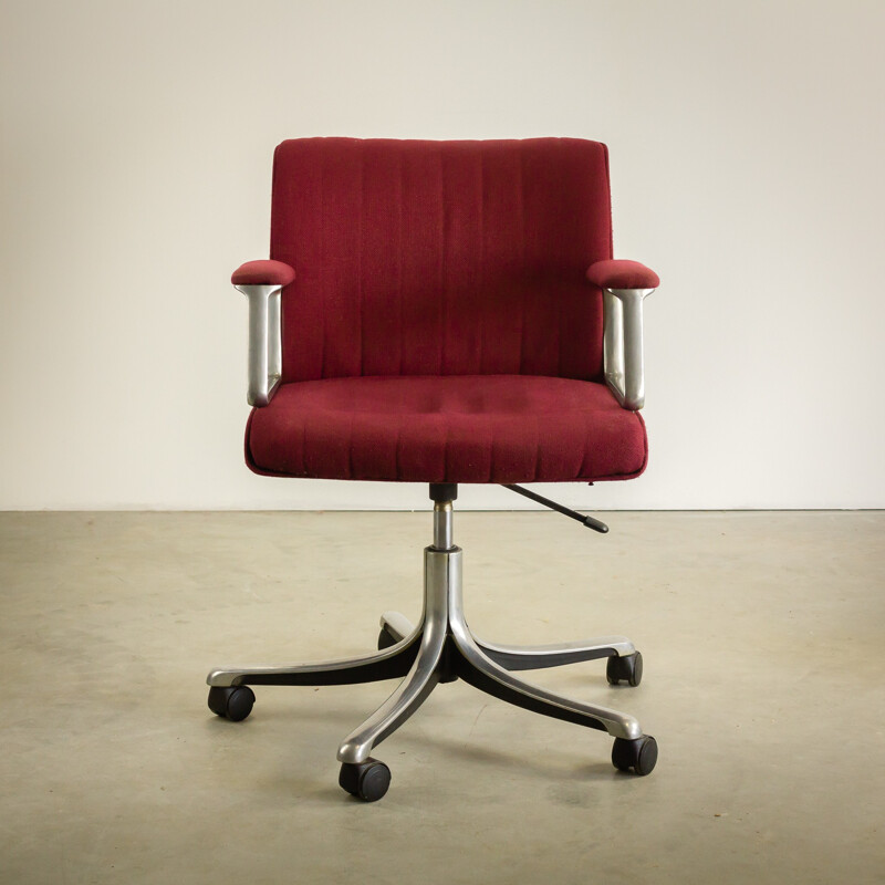 Desk chair model P128 Tecno, Osvaldo BORSANI - 1960s